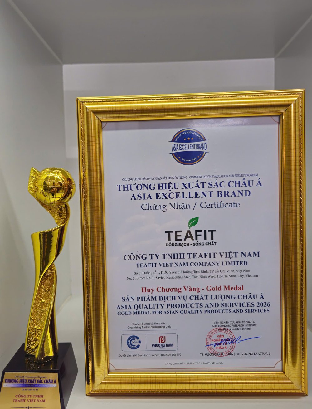Cúp & Chứng nhận Thương hiệu Xuất sắc Châu Á 2026 — TEAFIT